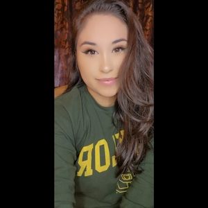 Meet your Posher, Ana